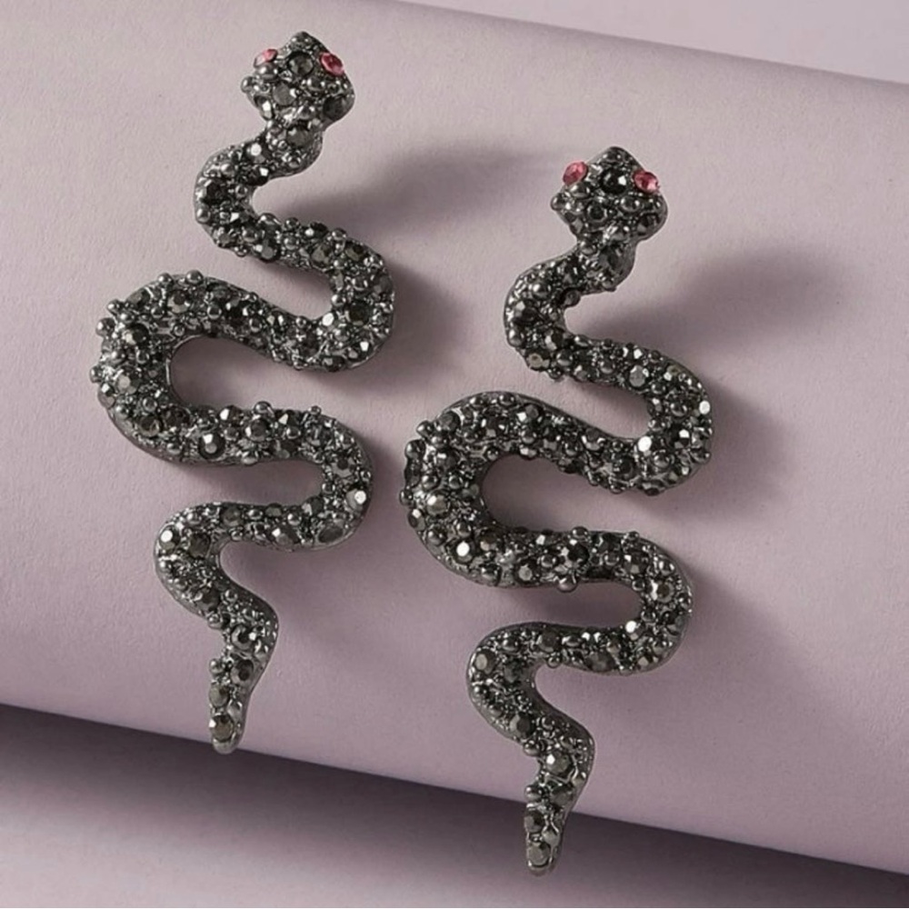 Snake earrings encrusted with hematite stones / NEW unused / cross posted